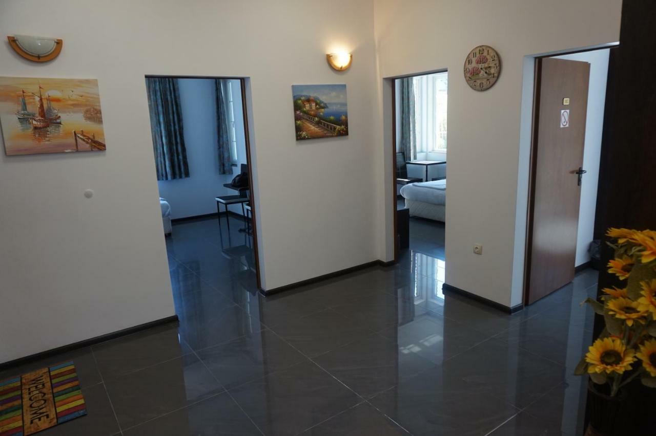 Seaside Guest Rooms Burgas Exterior foto