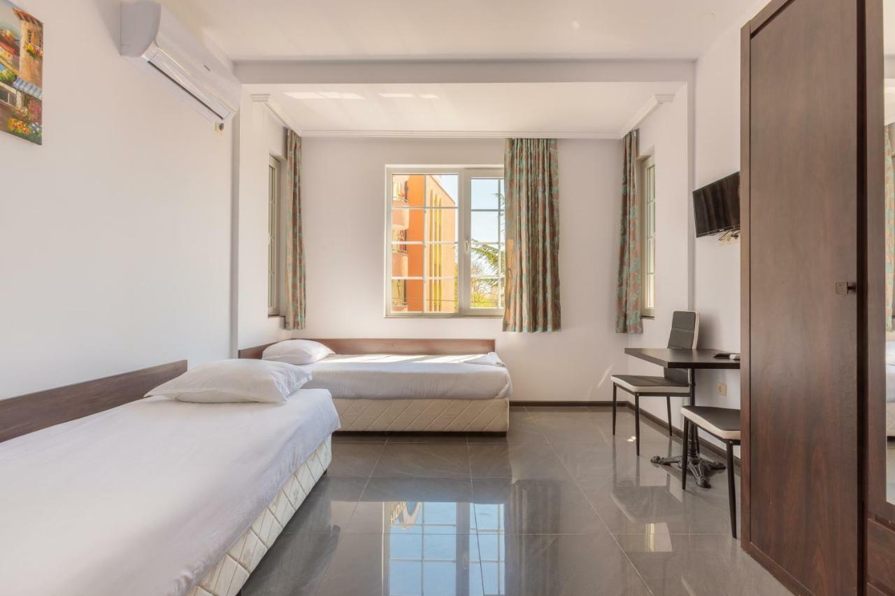 Seaside Guest Rooms Burgas Exterior foto